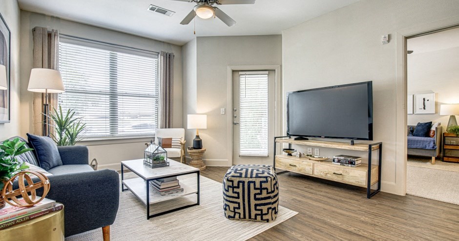 Gateway Crossing Apartments