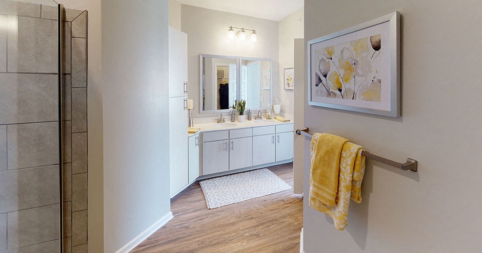 The Manhattan on the River| Dayton, KY