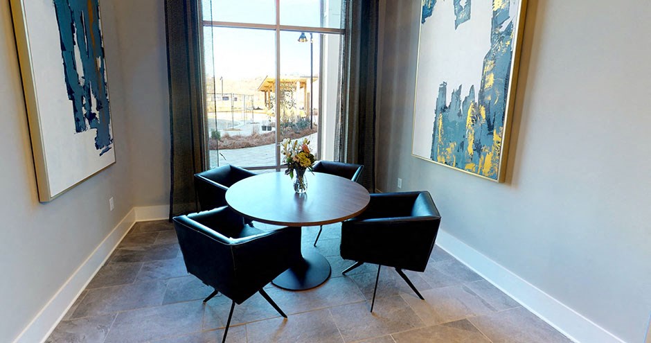 The Manhattan on the River| Dayton, KY