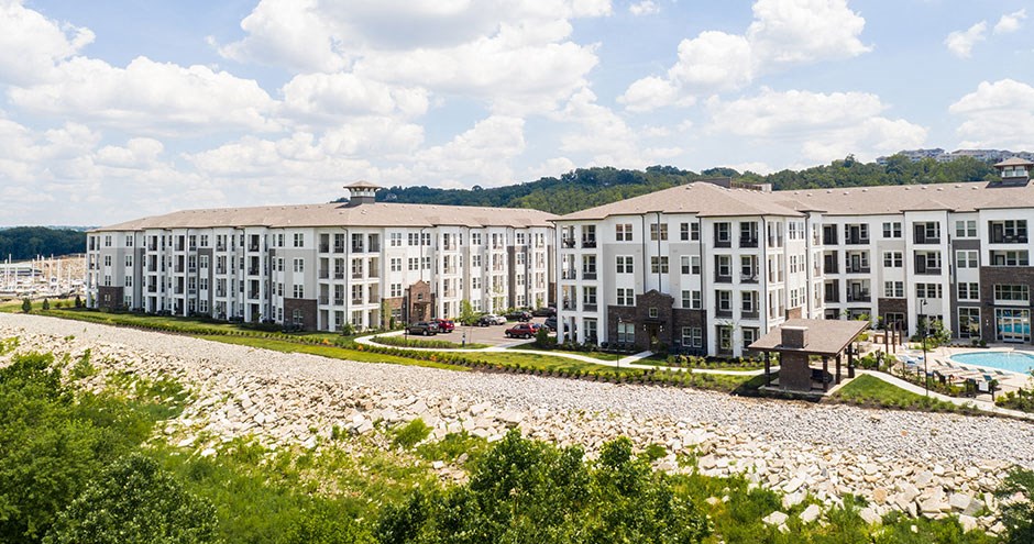 The Manhattan on the River| Dayton, KY