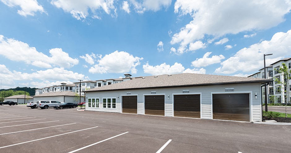 The Manhattan on the River| Dayton, KY