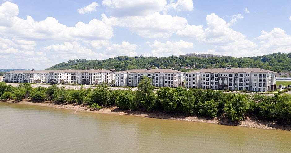 The Manhattan on the River| Dayton, KY