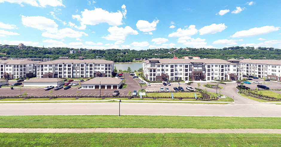 The Manhattan on the River| Dayton, KY