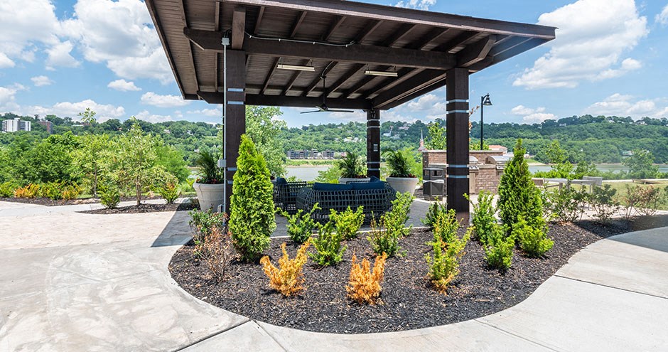 The Manhattan on the River| Dayton, KY