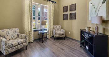 Business Center - Photo Gallery 6