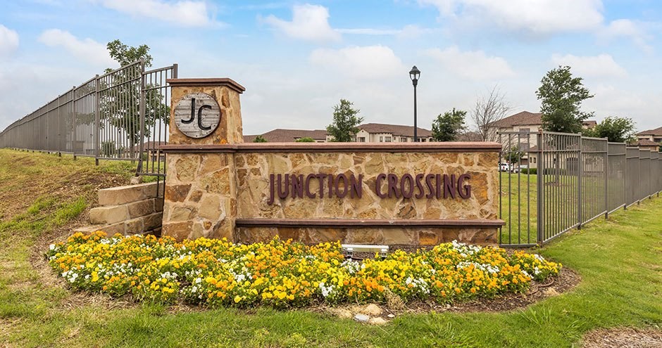 Junction Crossing | Fort Worth, TX