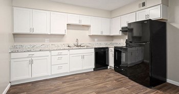 Oak Creek Crossing Living Room Bloomington, IL - Photo Gallery 2