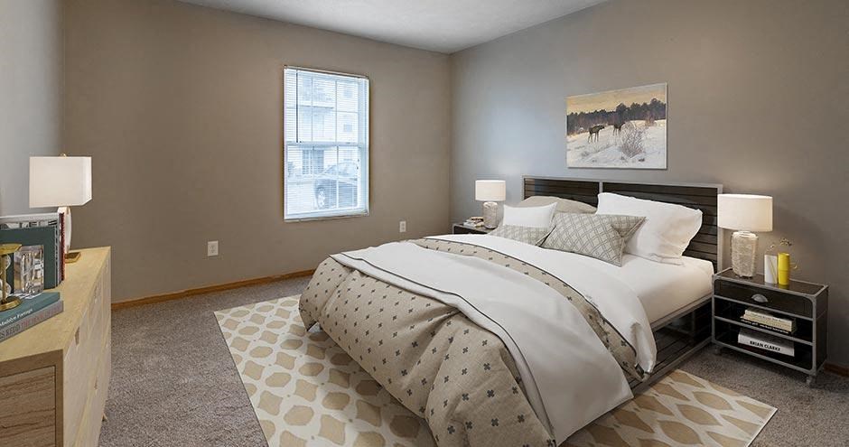 Oak Creek Crossing Living Room Bloomington, IL