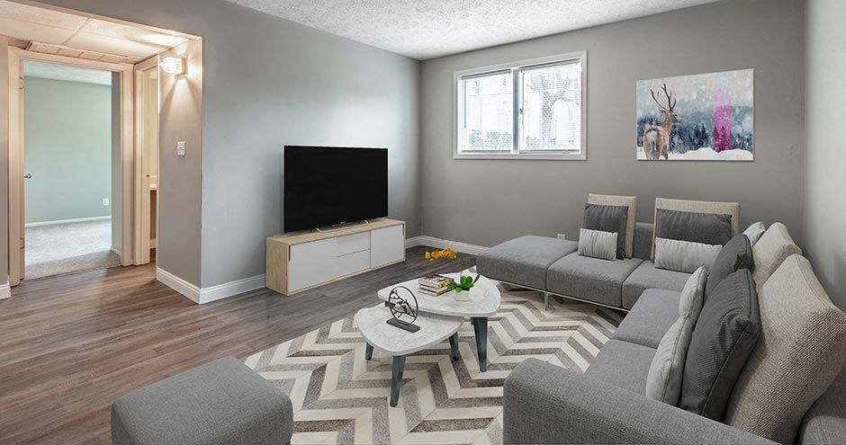 Oak Creek Crossing Living Room Bloomington, IL