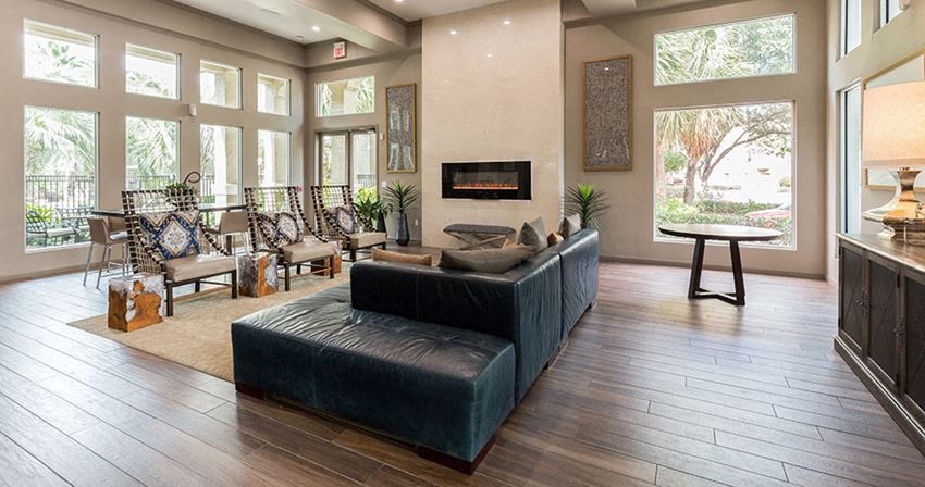 Old Farm Apartment Homes | Houston, TX