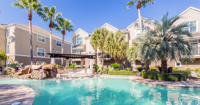 Old Farm Apartment Homes | Houston, TX