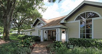 2707 SW 33rd Ave 1-2 Beds Apartment for Rent - Photo Gallery 5