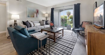 500 N Congress Ave 1-3 Beds Apartment for Rent - Photo Gallery 6