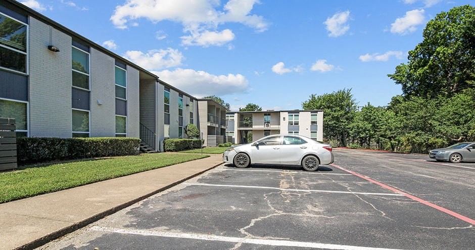 Granada Apartment Homes | Tyler, TX