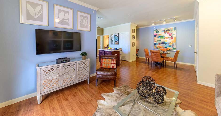 Parkway Grande Apartment Homes