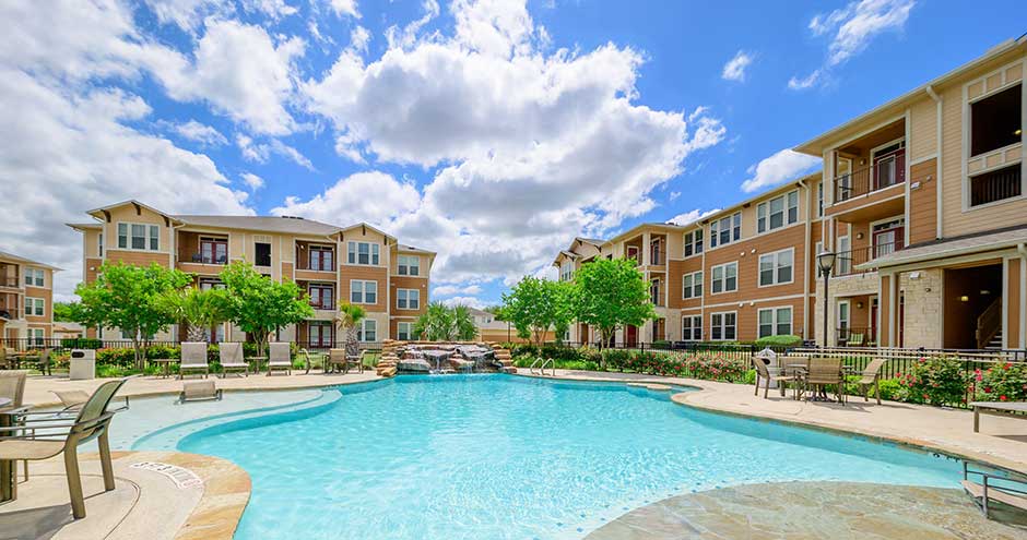 Parkway Grande Swimming Pool, San Marcos, Texas