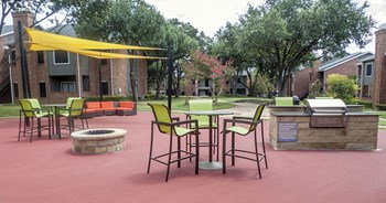 Patio Versailles Apartments in Dallas For Rent - Photo Gallery 21