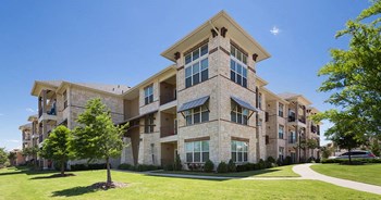 Pine Prairie | Lewisville, TX - Photo Gallery 5