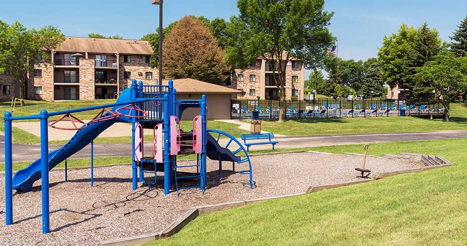 The Woods of Burnsville | Burnsville, MN