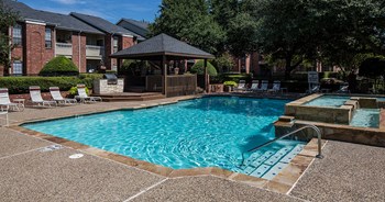Pool Crestmont Reserve Apartments in Plano For Rent - Photo Gallery 26