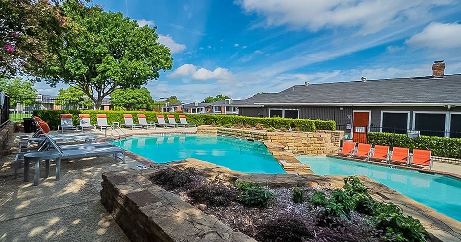The Landings at Northgate Apartments | Irving, TX