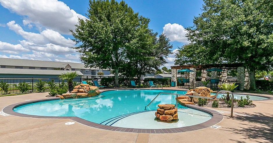 Willow Lake Apartments Katy, Texas