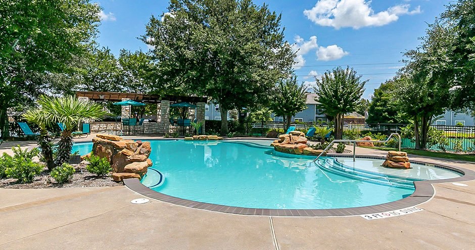 Willow Lake Apartments Katy, Texas