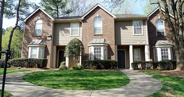 3209 Westbury Lake Drive 1-3 Beds Apartment for Rent - Photo Gallery 1