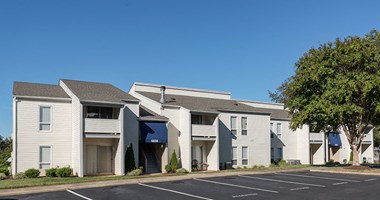 5852 Westower Drive 1-2 Beds Apartment for Rent - Photo Gallery 1