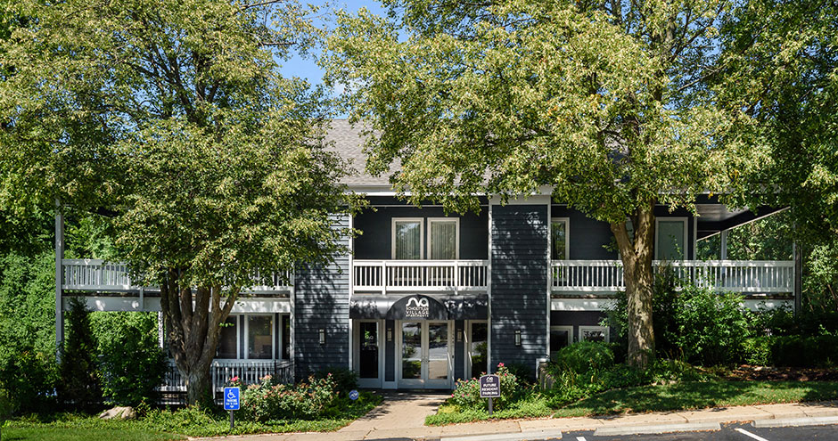 Schoettler Village Apartments | Chesterfield, MO