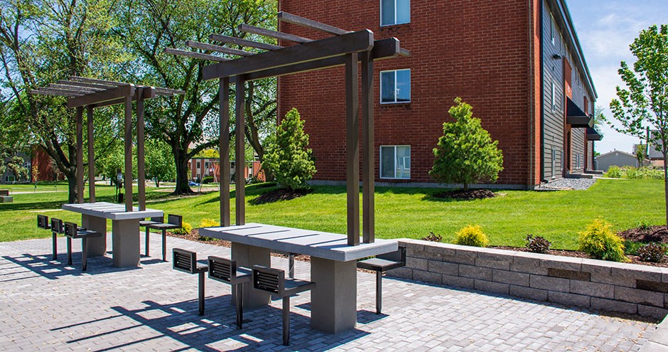 The Scott at East Village | Downtown Des Moines, IA | Outdoor Kitchen