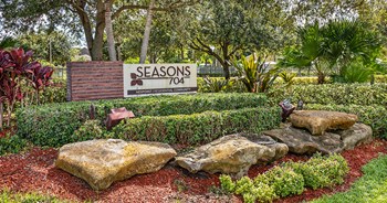 Seasons 704 | West Palm Beach, FL - Photo Gallery 17
