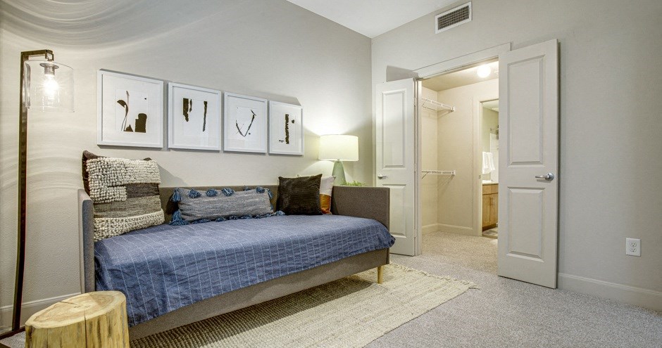 Gateway Crossing Apartments