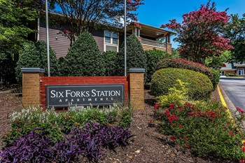 Six Forks Station I Raleigh, NC - Photo Gallery 24