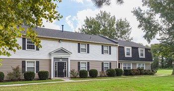 Sparrows Point Townhomes & Apartments | Virginia Beach, VA - Photo Gallery 2