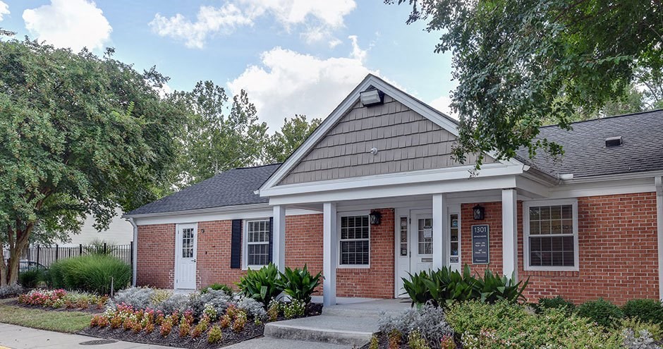 Sparrows Point Townhomes & Apartments | Virginia Beach, VA