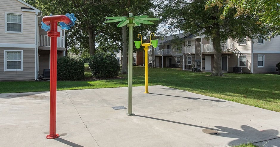 Sparrows Point Townhomes & Apartments | Virginia Beach, VA