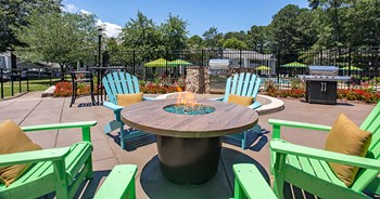 100 Springhouse Way 1-2 Beds Apartment for Rent - Photo Gallery 2