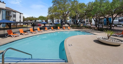 Hawke Apartment | Irving, TX
