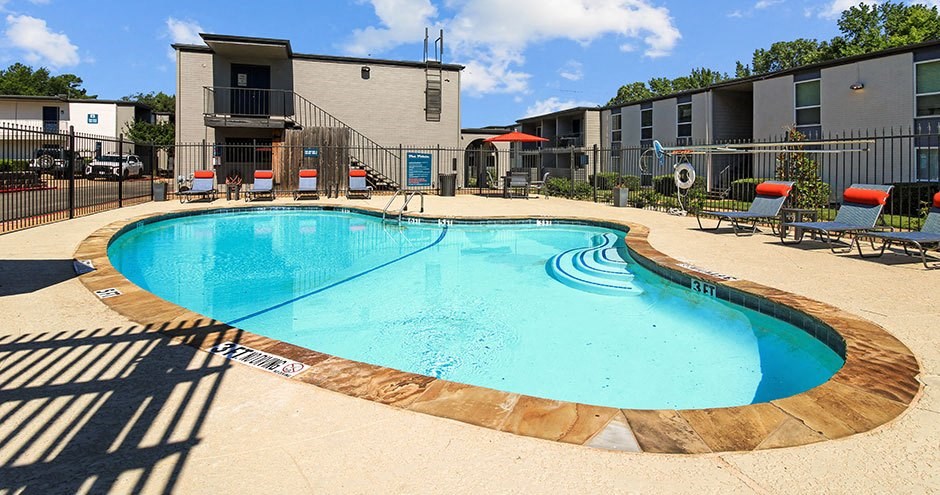 Granada Apartment Homes | Tyler, TX