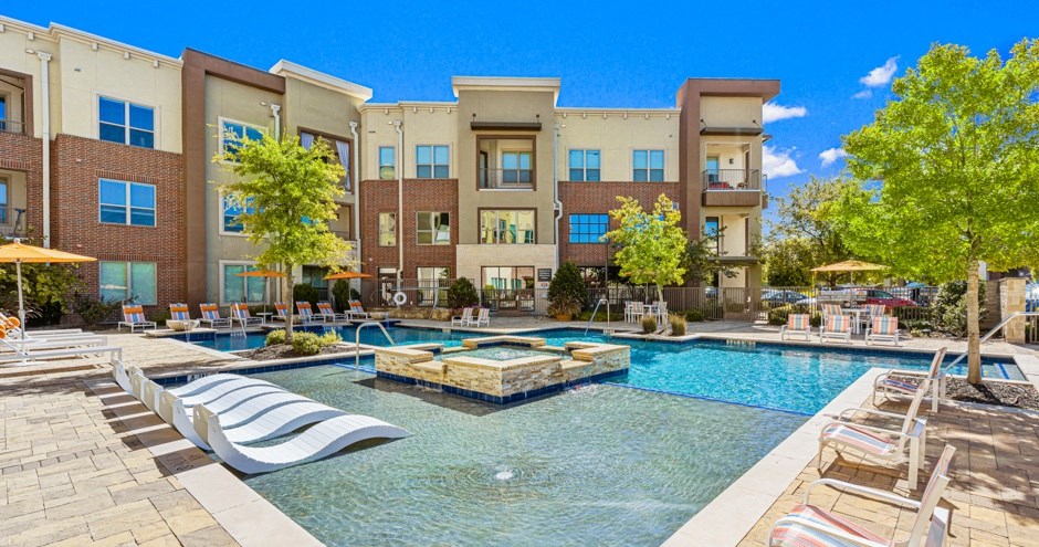 Gateway Crossing Apartments