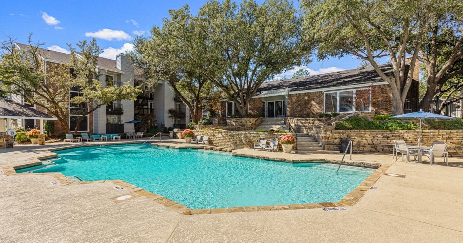 The Ridge on 161 | Irving, TX