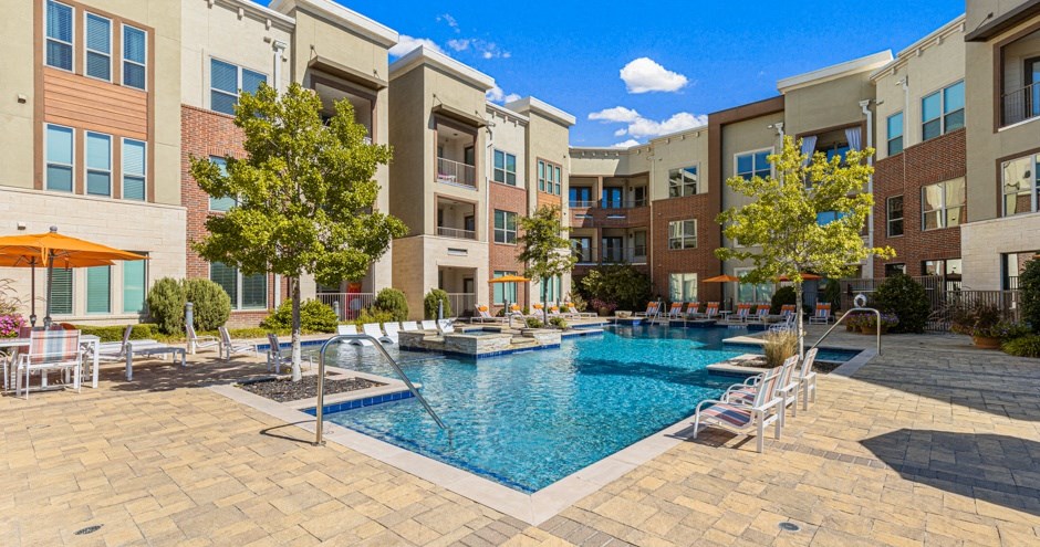 Gateway Crossing Apartments