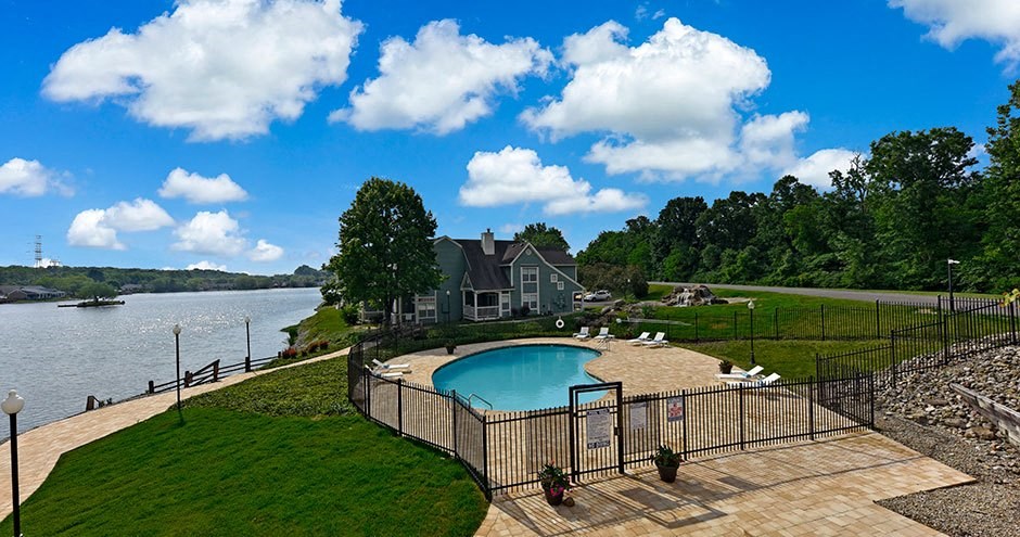 Island Club Apartment Homes