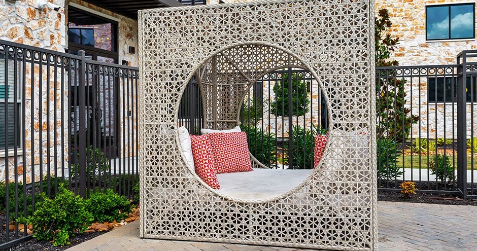 Hue on Greenhouse I Houston, TX