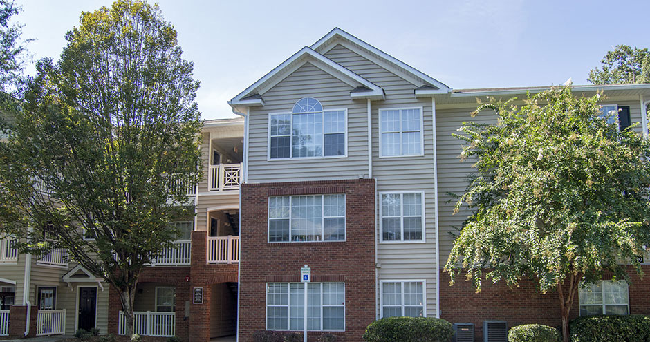 The Adair Apartments 415 Morgan Falls Road Sandy Springs Ga Rentcafe