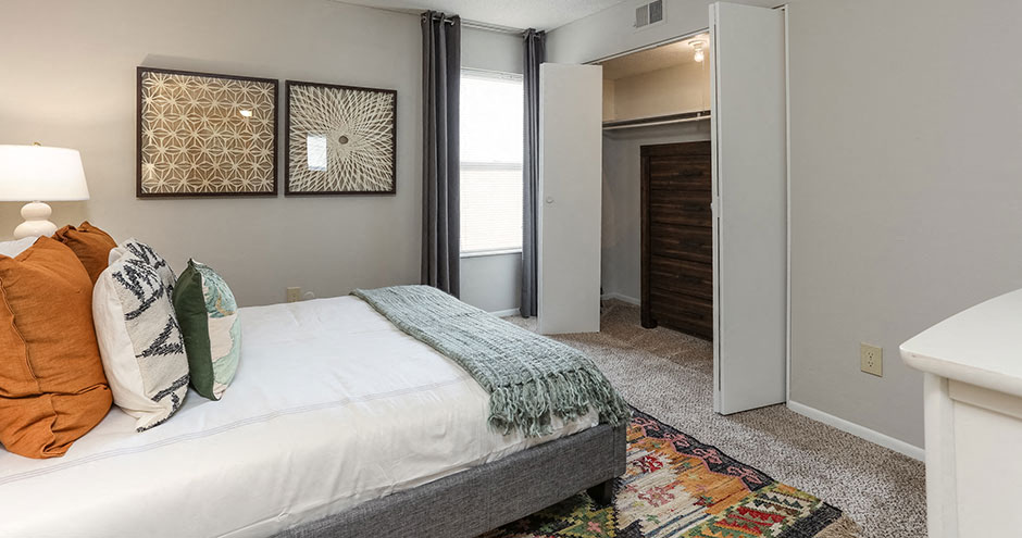 The Meadows Apartments | Lenexa, KS