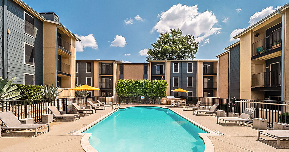 The Ridge Apartments 6805 Woodhollow Drive Austin Tx Rentcafe