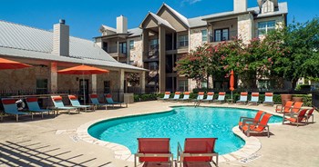 The Woodland Swimming Pool, Boerne, Texas - Photo Gallery 9