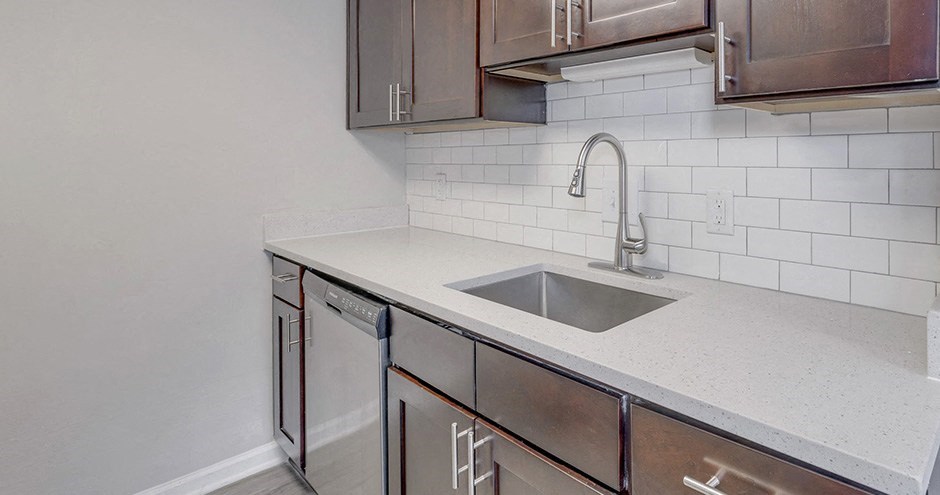 Sparrows Point Townhomes & Apartments | Virginia Beach, VA